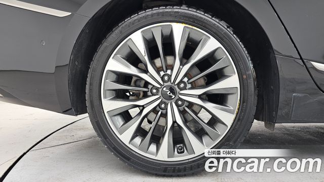 Kia K8 2.5 Gasoline 2WD Noblesse 2023 — фото 5