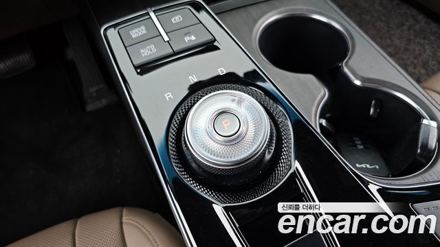 Kia K8 2.5 Gasoline 2WD Noblesse 2023 — фото 9