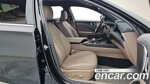 Kia K8 2.5 Gasoline 2WD Noblesse 2023 — фото 12
