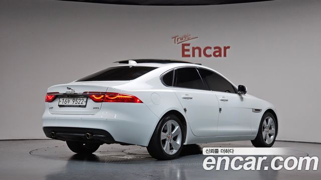 Jaguar XF (X260) 25t Prestige 2018 — фото 2