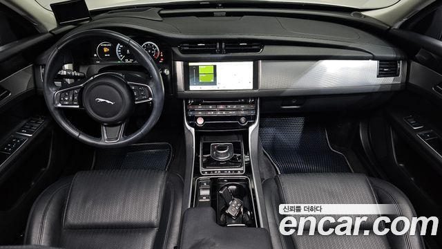 Jaguar XF (X260) 25t Prestige 2018 — фото 7