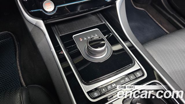 Jaguar XF (X260) 25t Prestige 2018 — фото 9