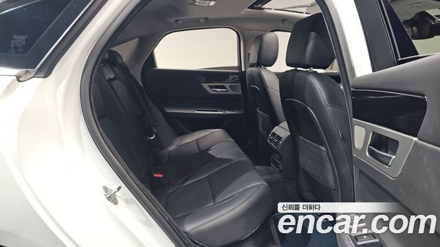 Jaguar XF (X260) 25t Prestige 2018 — фото 11