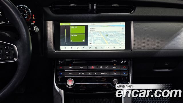 Jaguar XF (X260) 25t Prestige 2018 — фото 18