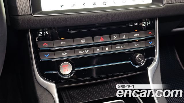Jaguar XF (X260) 25t Prestige 2018 — фото 27