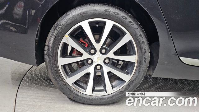 Chevrolet Malibu LPGi 2.0 LTZ Deluxe(Blackwheel) 2014 — фото 5