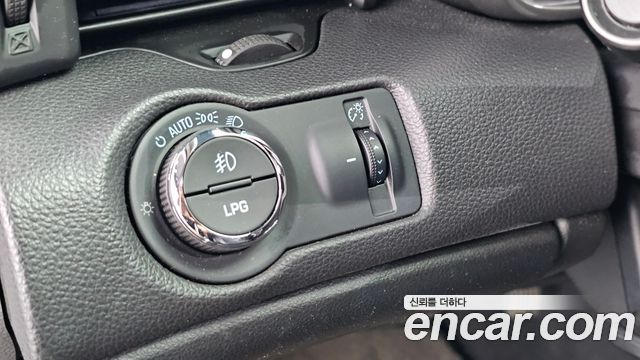 Chevrolet Malibu LPGi 2.0 LTZ Deluxe(Blackwheel) 2014 — фото 19