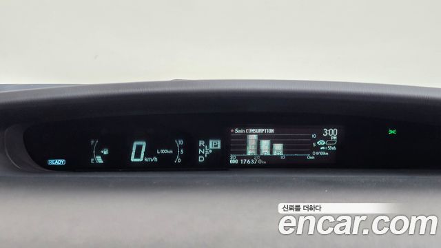 Toyota Prius 1.8 E 2013 — фото 8