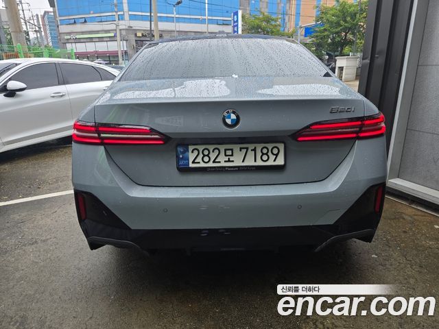 BMW 5 Series (G60) 520i M Sport 2024 — фото 4