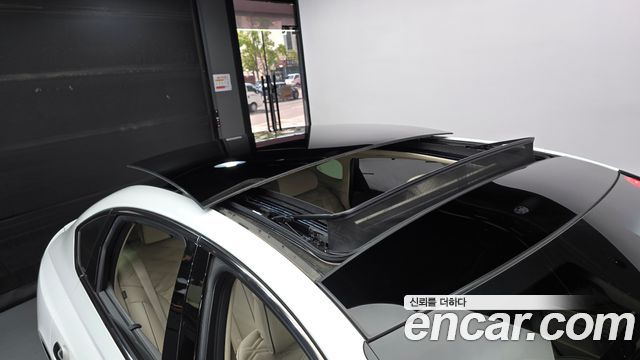 Genesis G80 (RG3) Gasoline 3.5 Turbo AWD 2025 — фото 18