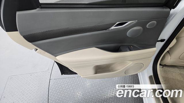 Genesis G80 (RG3) Gasoline 3.5 Turbo AWD 2025 — фото 25