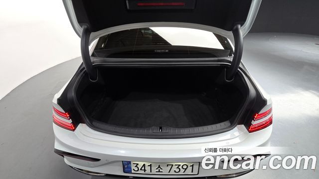 Genesis G80 (RG3) Gasoline 3.5 Turbo AWD 2025 — фото 28