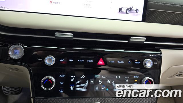 Genesis G80 (RG3) Gasoline 3.5 Turbo AWD 2025 — фото 30