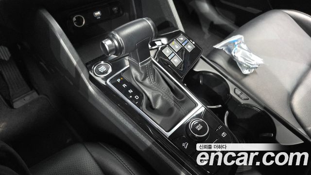 Kia Sportage (V) Diesel 2.0 2WD Prestige 2023 — фото 9