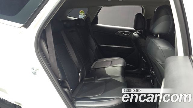 Kia Sportage (V) Diesel 2.0 2WD Prestige 2023 — фото 11