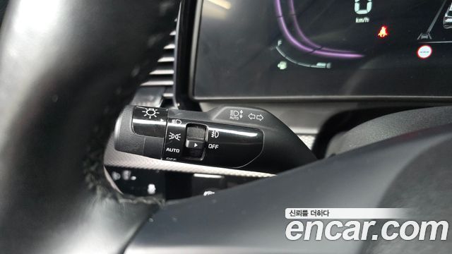 Kia Sportage (V) Diesel 2.0 2WD Prestige 2023 — фото 27
