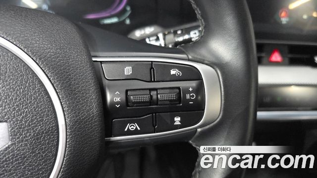 Kia Sportage (V) Diesel 2.0 2WD Prestige 2023 — фото 29
