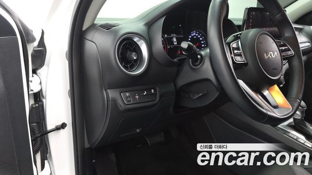 Kia K3 (II) 1.6 Prestige 2022 — фото 17