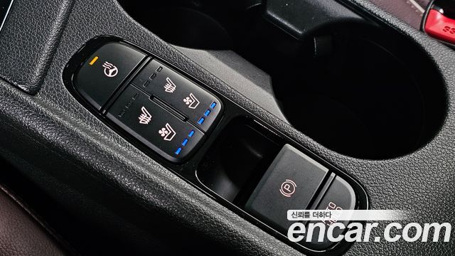 Kia Niro 1.6 HEV Noblesse Special 2020 — фото 17