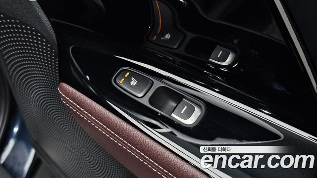 Kia Niro 1.6 HEV Noblesse Special 2020 — фото 19
