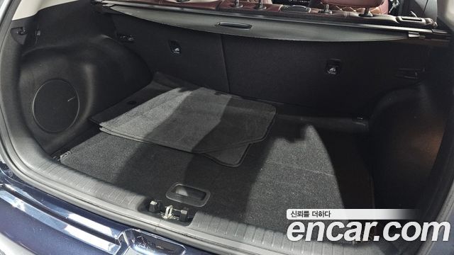 Kia Niro 1.6 HEV Noblesse Special 2020 — фото 27