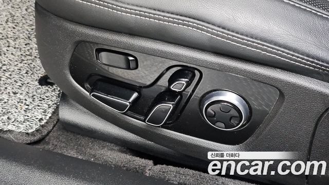 Genesis G90 3.8 AWD Luxury 2021 — фото 19