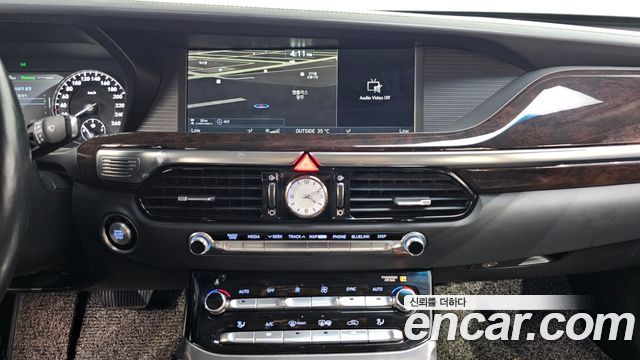 Genesis EQ900 3.8 AWD Structure Change (Bi-Fuel) 2017 — фото 13