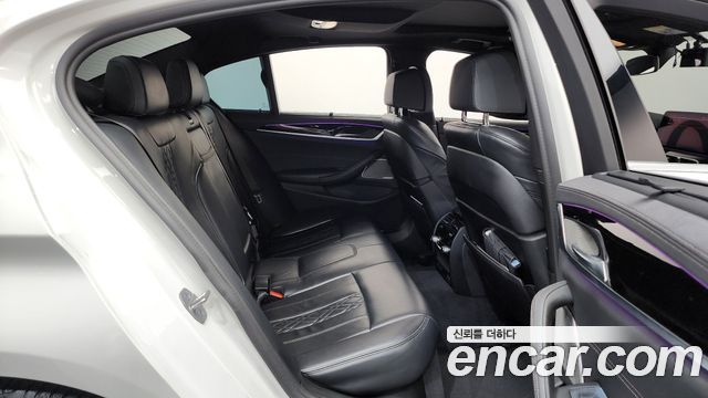 BMW 5 Series (G30) 530i M Sport Package 2022 — фото 11