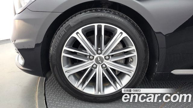 Genesis G80 3.3 GDI AWD Luxury 2017 — фото 5