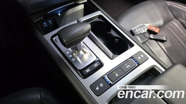 Genesis G80 3.3 GDI AWD Luxury 2017 — фото 9