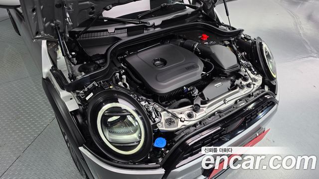 MINI Cooper C (IV) Classic 2025 — фото 24