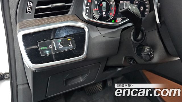 Audi A6 (C8) 45 TFSI Premium 2022 — фото 14