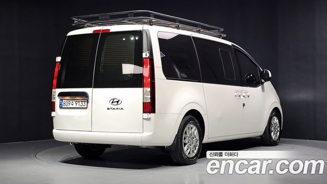Hyundai Staria L3.5 Cargo 5-Seater Modern 2023 — фото 2