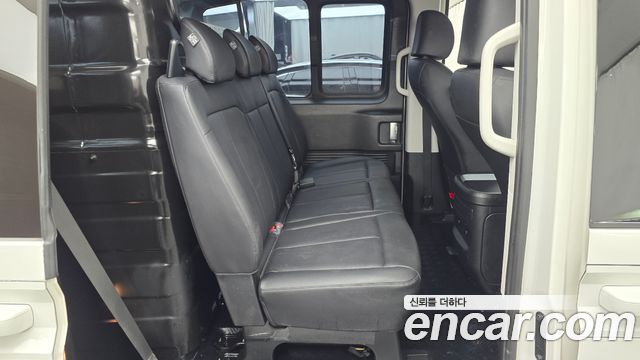 Hyundai Staria L3.5 Cargo 5-Seater Modern 2023 — фото 15