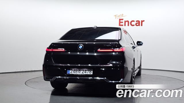 BMW 7 Series (G70) 740d xDrive M Sport 2024 — фото 4
