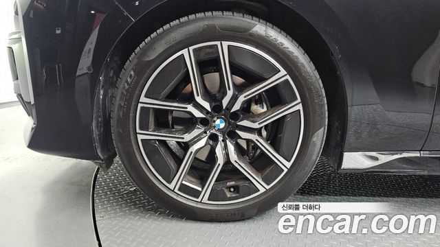 BMW 7 Series (G70) 740d xDrive M Sport 2024 — фото 5