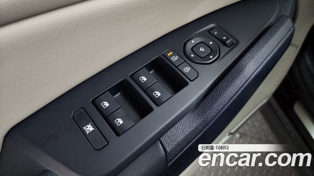 Kia Sportage (V) Gasoline 1.6 Turbo 2WD Signature X Line 2026 — фото 39