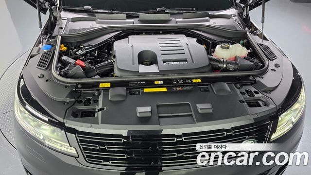 Land Rover Range Rover Sport (III) P550E Dynamic HSE 2026 — фото 6