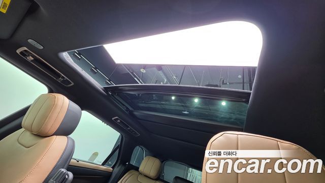 Land Rover Range Rover Sport (III) P550E Dynamic HSE 2026 — фото 19