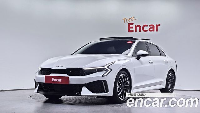 Kia K5 (III) 1.6 Turbo Signature 2025 — фото 1