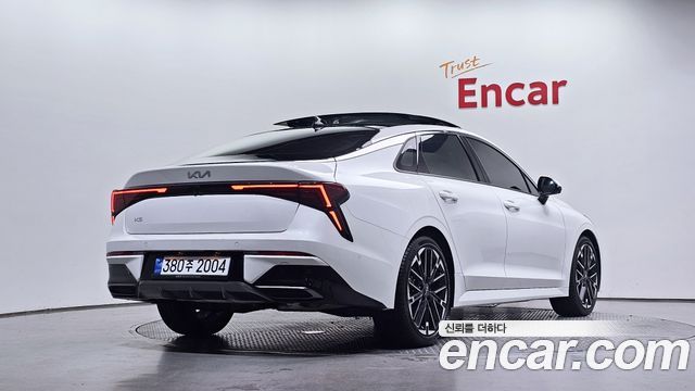 Kia K5 (III) 1.6 Turbo Signature 2025 — фото 2