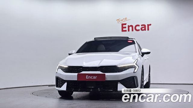 Kia K5 (III) 1.6 Turbo Signature 2025 — фото 3