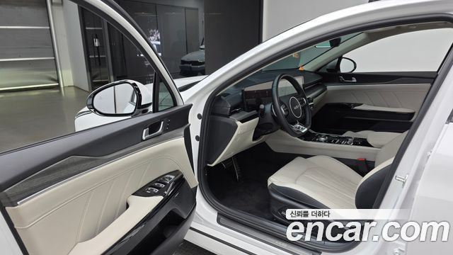 Kia K5 (III) 1.6 Turbo Signature 2025 — фото 10