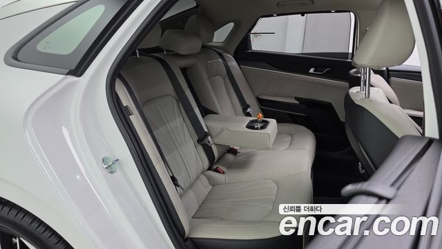 Kia K5 (III) 1.6 Turbo Signature 2025 — фото 11