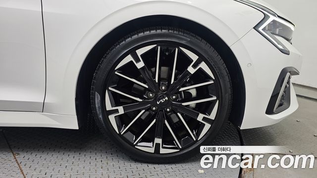 Kia K5 (III) 1.6 Turbo Signature 2025 — фото 21