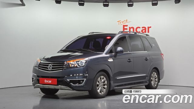KG Mobility (SsangYong) Korando Turismo 4WD Outdoor Edition 9-seater