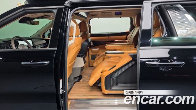 Kia Carnival (IV) Gasoline 9-Seater Hi Limousine (7-seater Limousine(Special vehicle) 2024 — фото 11