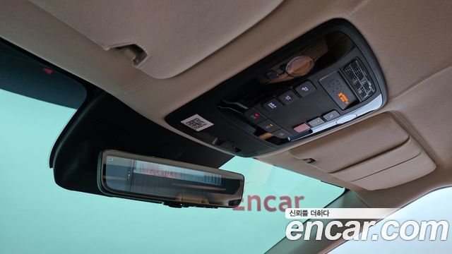 Kia Carnival (IV) Gasoline 9-Seater Hi Limousine (7-seater Limousine(Special vehicle) 2024 — фото 34