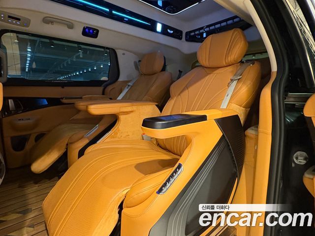 Kia Carnival (IV) Gasoline 9-Seater Hi Limousine (7-seater Limousine(Special vehicle) 2024 — фото 41
