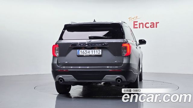 Ford Explorer (VI) 2.3 LimIted 4WD 2023 — фото 4